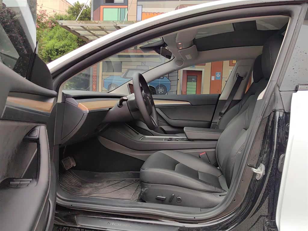 Tesla Model 3, 2022 все фото