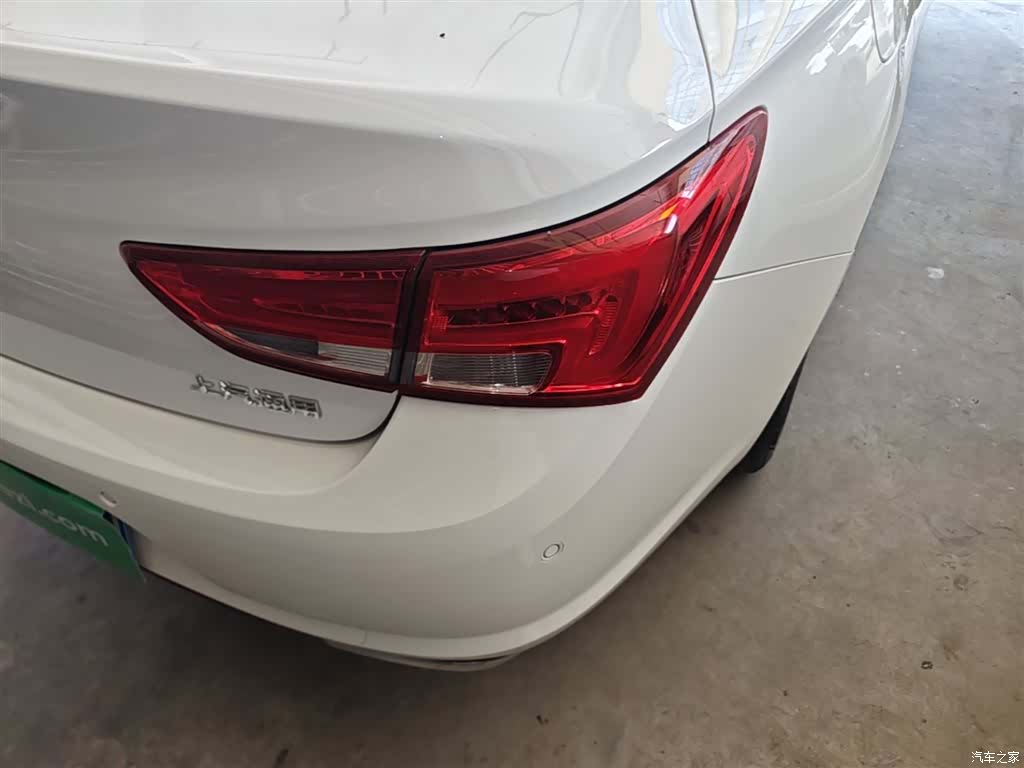 Buick Verano, 2018 8