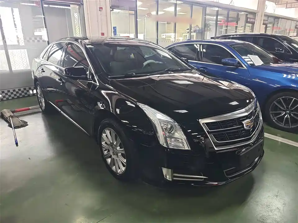 Cadillac XTS