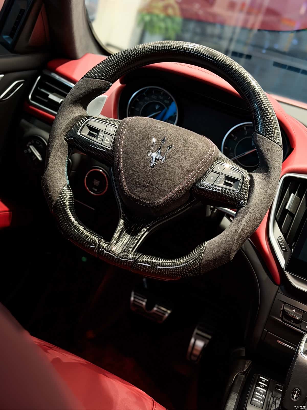 Maserati Ghibli, 2023 6