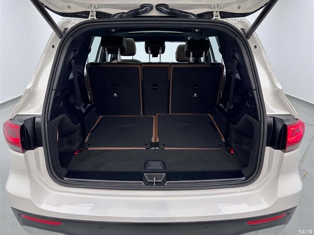 Mercedes-Benz GLB, 2021 26