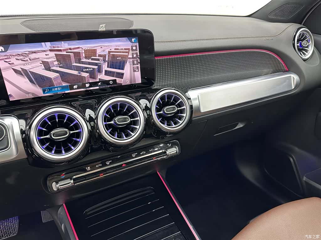 Mercedes-Benz GLB, 2021 12