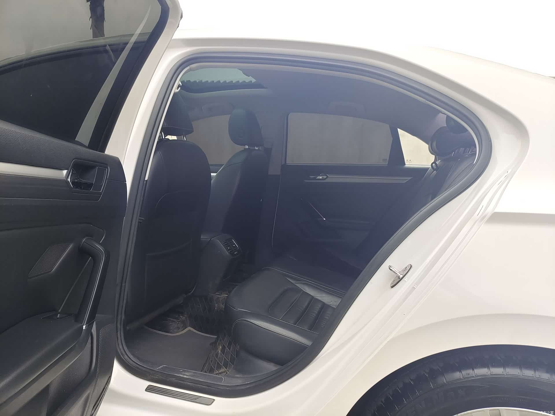 Volkswagen Lamando, 2017 все фото