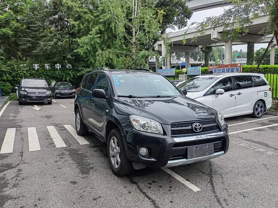 Toyota RAV4 Rongfang