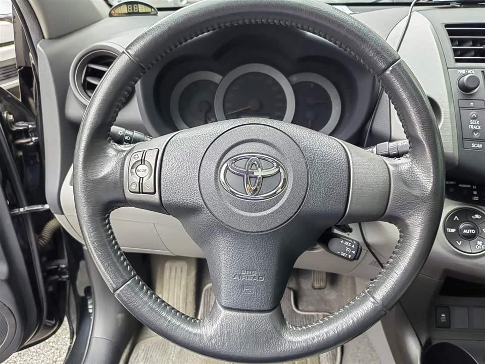 Toyota RAV4 Rongfang