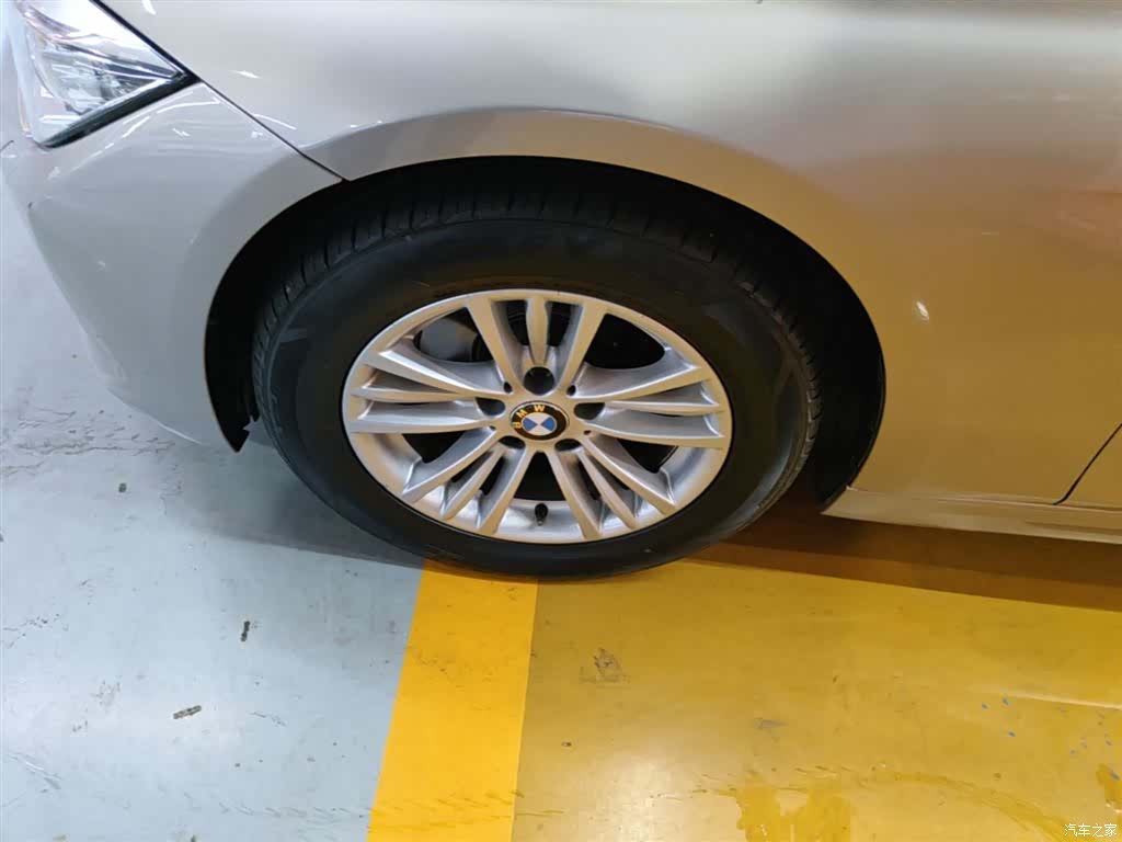 BMW 3 Series, 2015 23