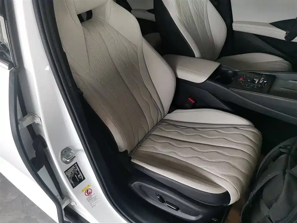BYD Seal 06