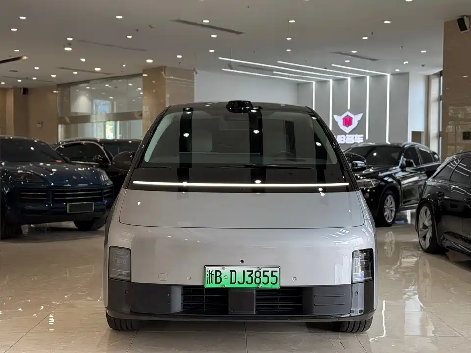 Li Auto Ideal MEGA