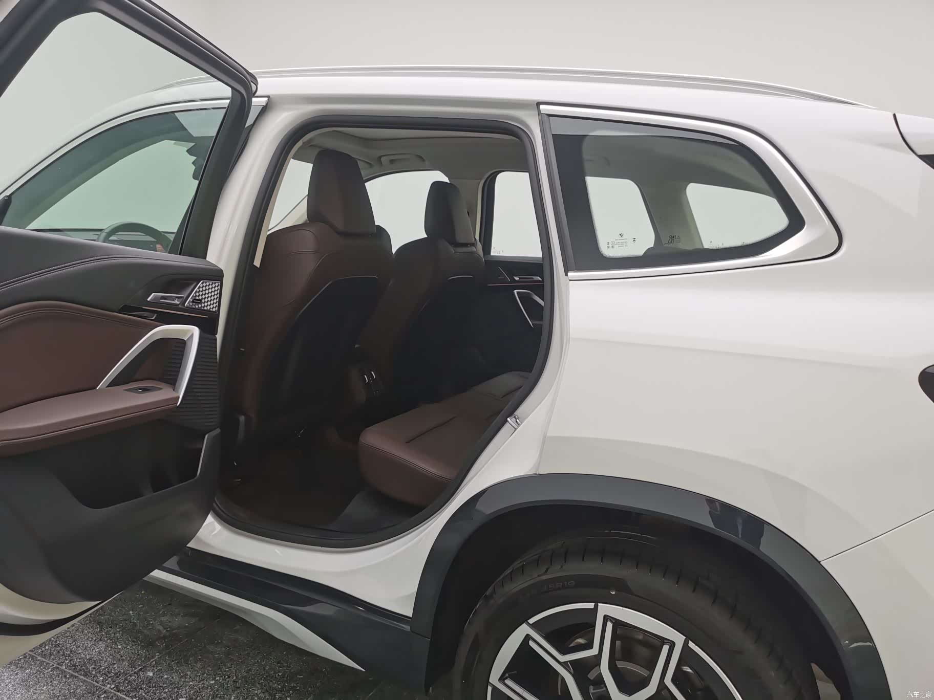 BMW X1, 2025 14