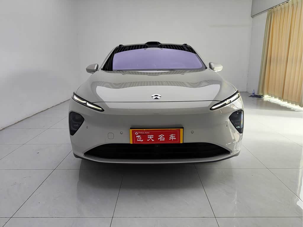 NIO ET7
