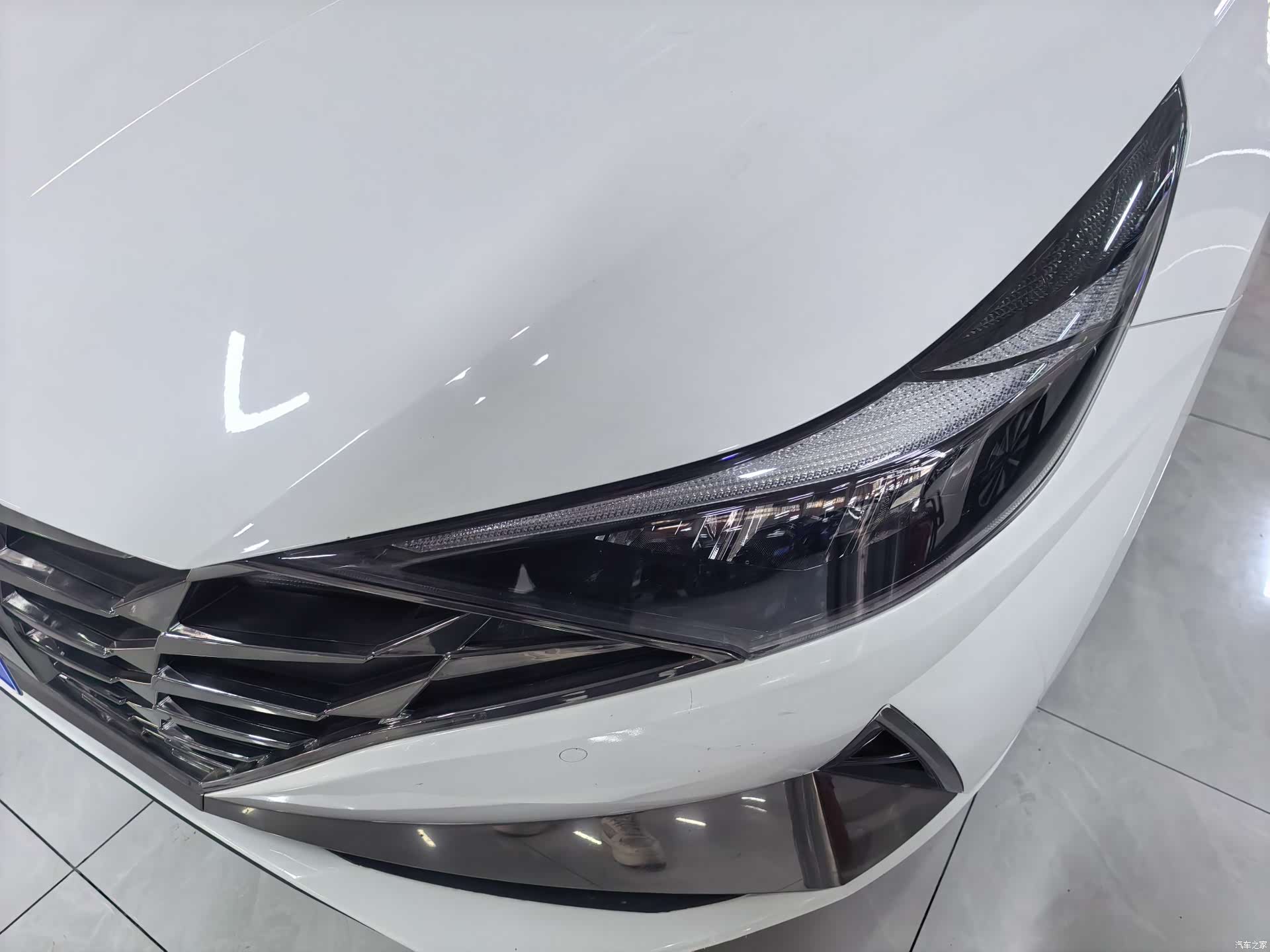 Hyundai Elantra, 2023 13