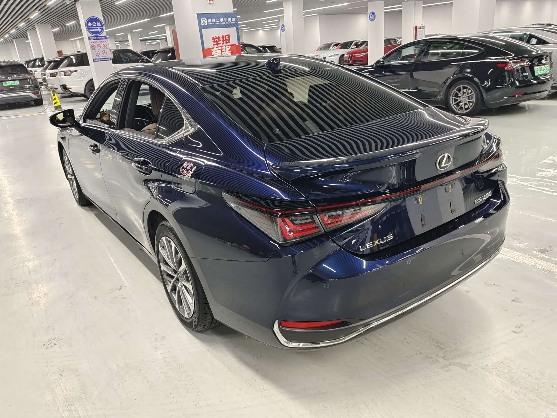 Lexus ES, 2025 все фото