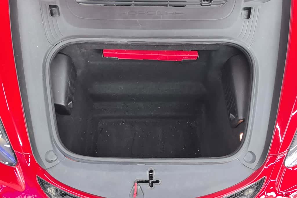 Porsche Cayman, 2020 10