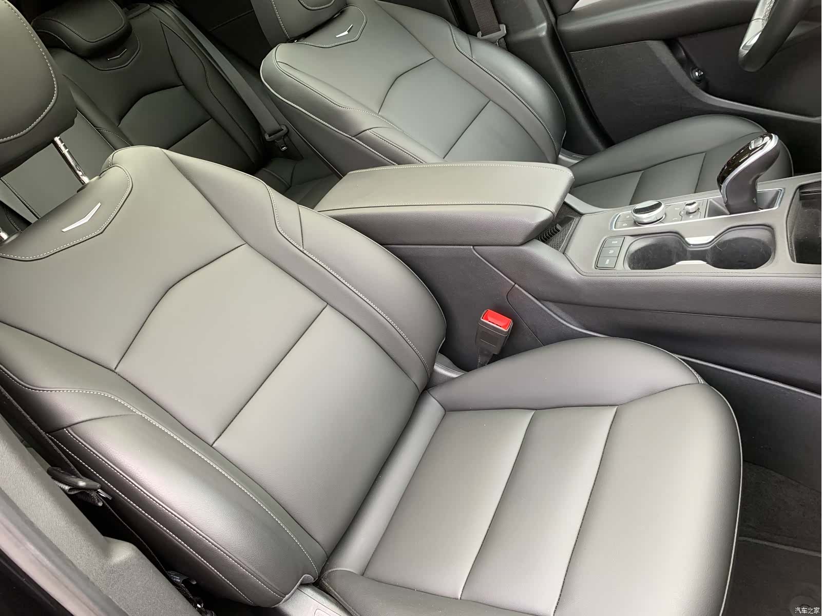 Cadillac XT4, 2020 27