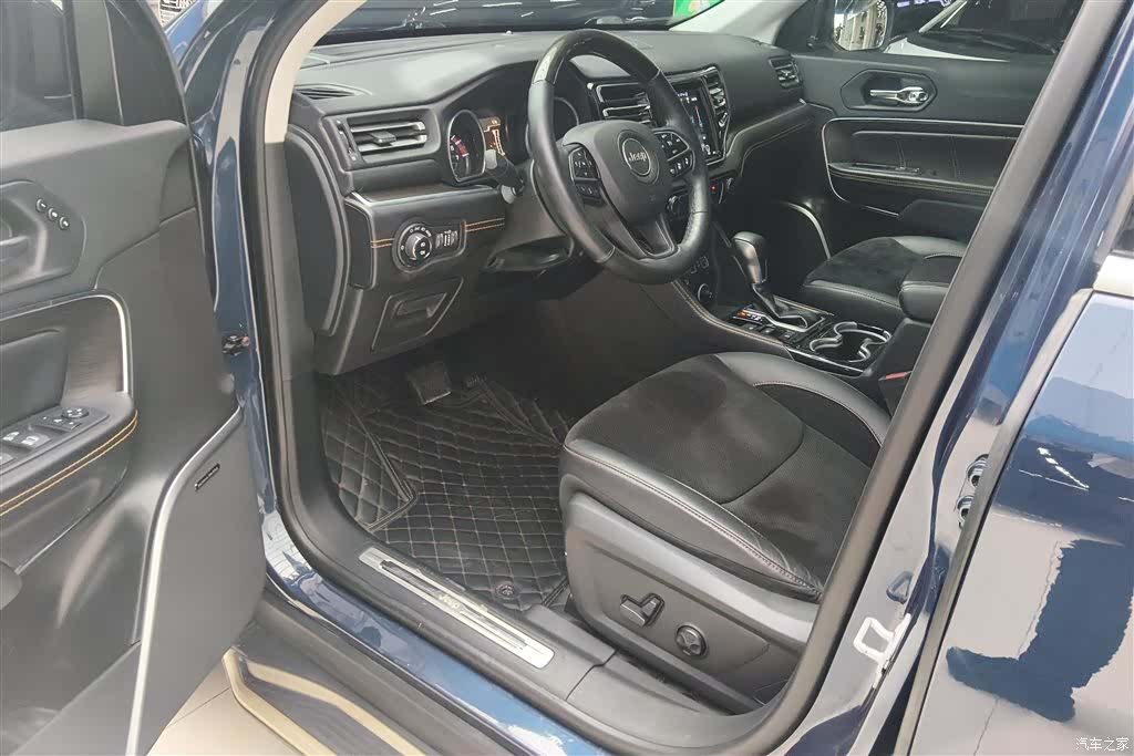 Jeep Grand Commander, 2020 9