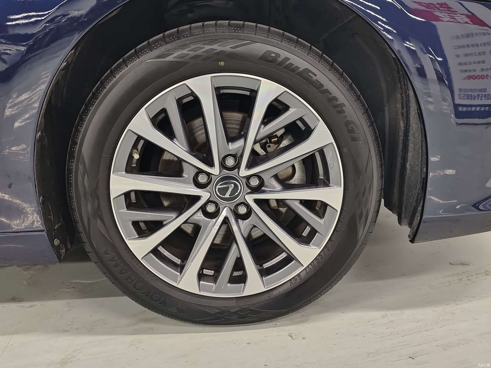 Lexus ES, 2025 7