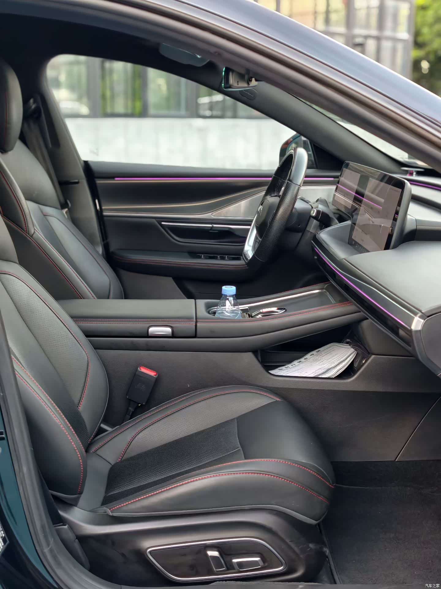 Xpeng P7, 2023 все фото