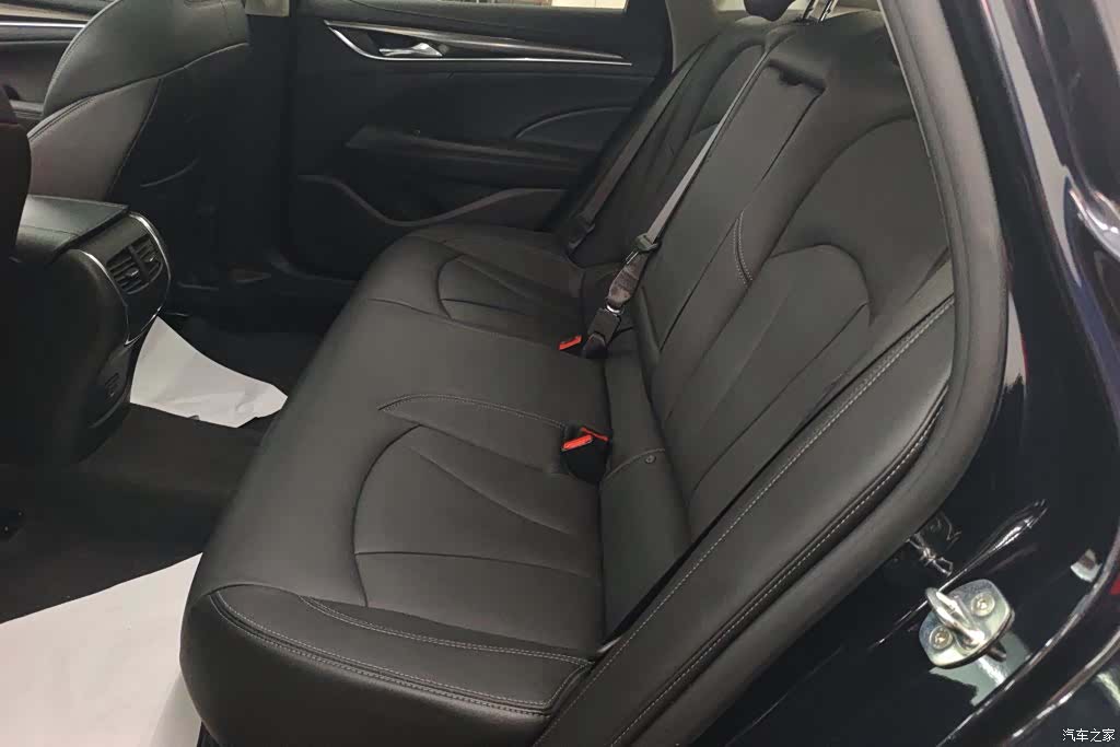 Buick LaCrosse, 2022 11