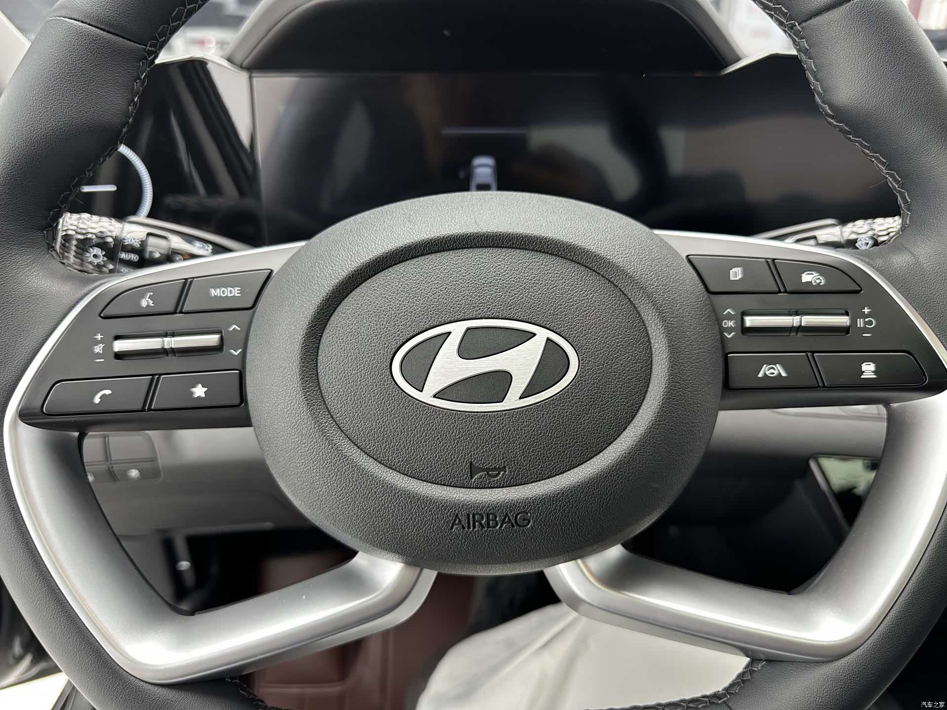 Hyundai Elantra, 2023 14