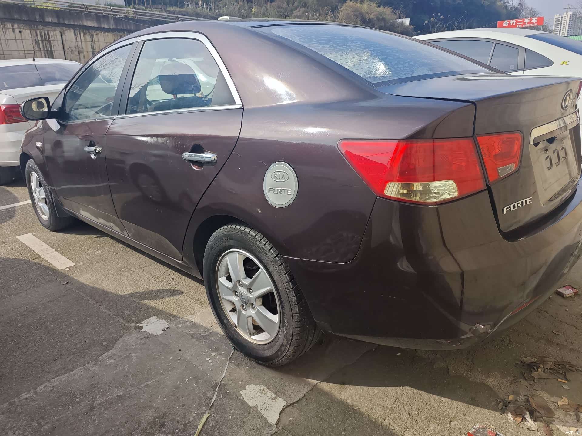 Kia GLS, 2013 11