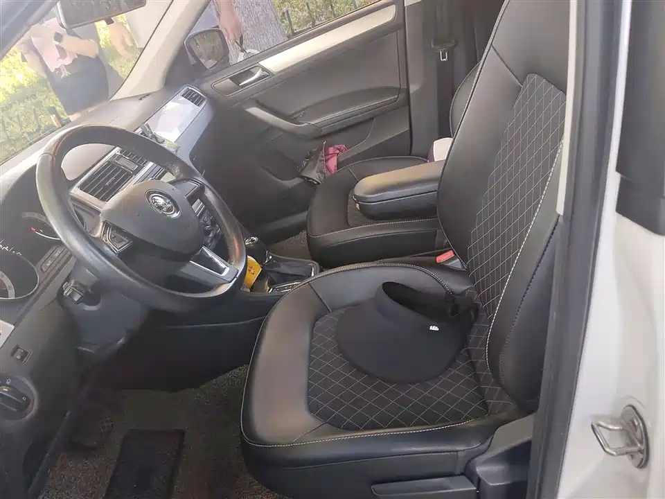 Skoda Xindong