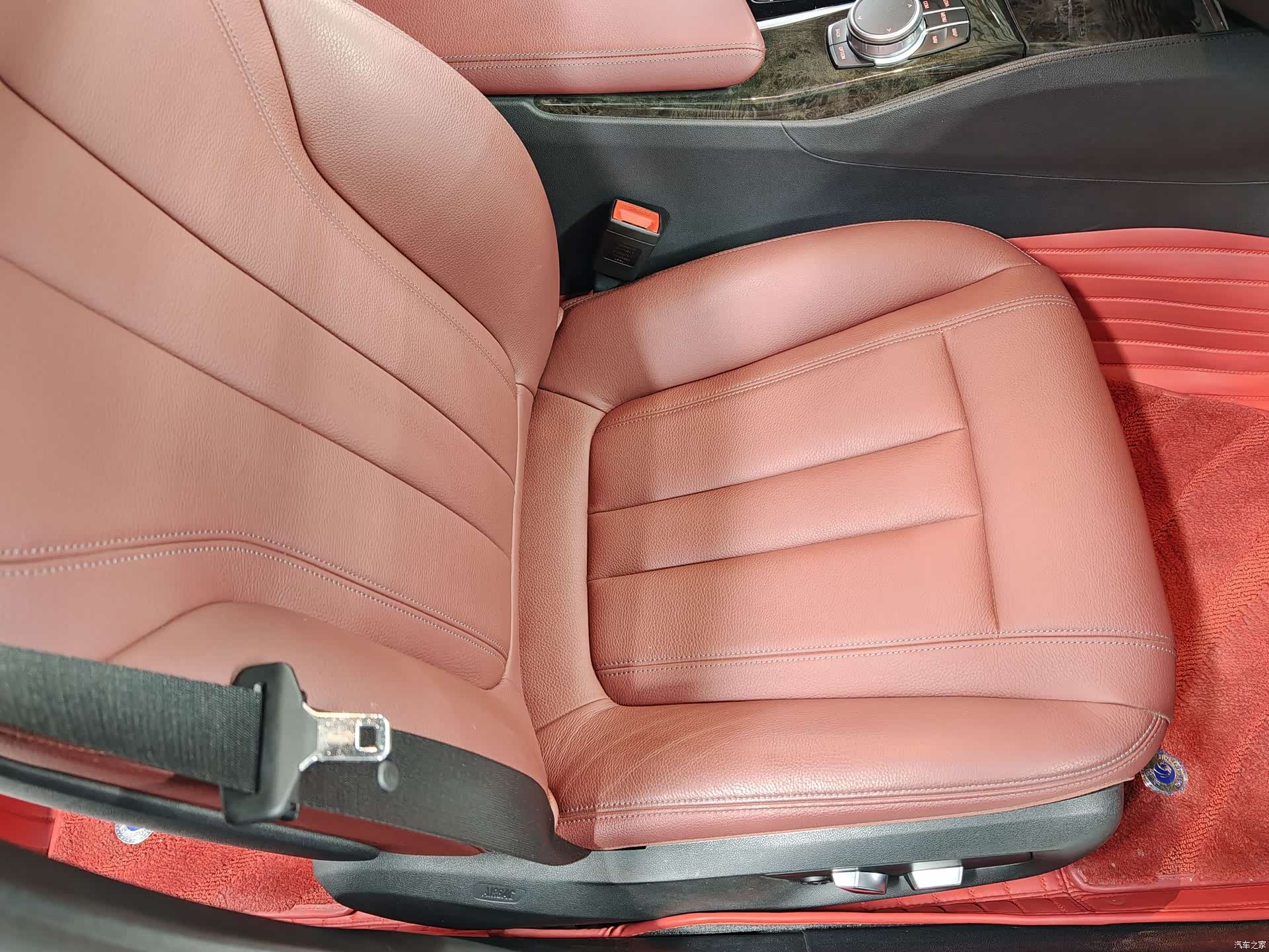 BMW 5 Series, 2020 11
