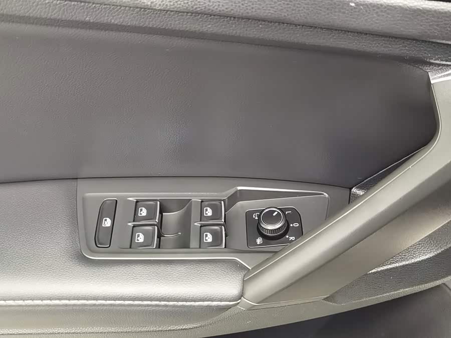 Volkswagen Tiguan L 2018, фото 9