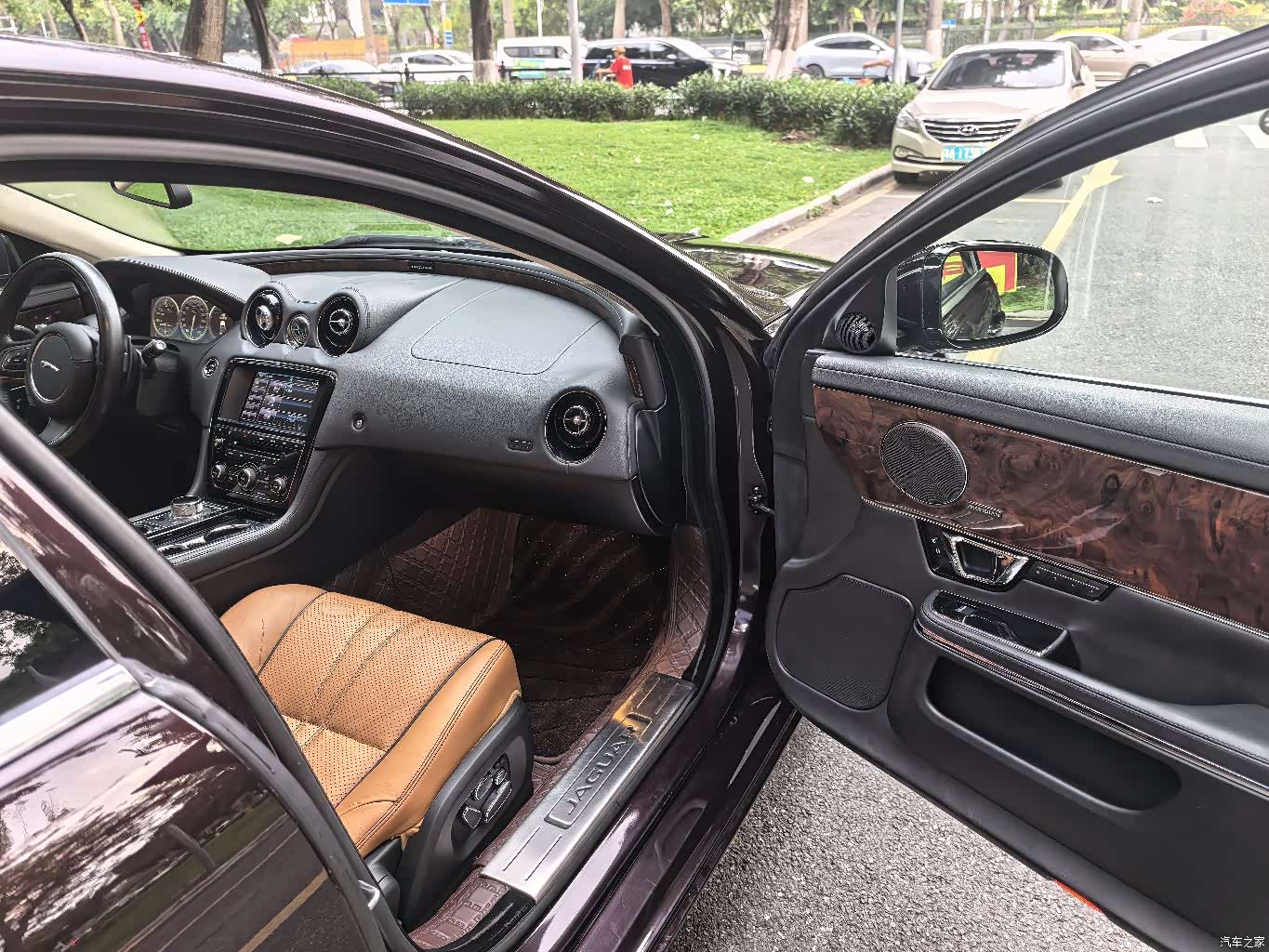 Jaguar XJ, 2014 16