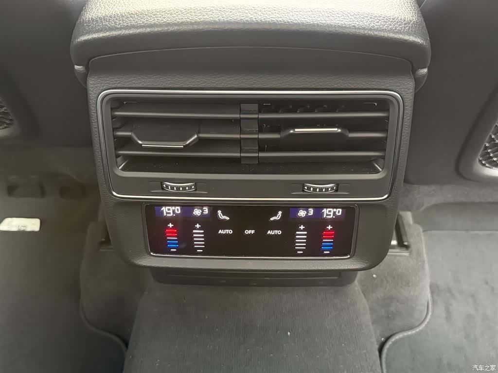 Audi Q7, 2021 8
