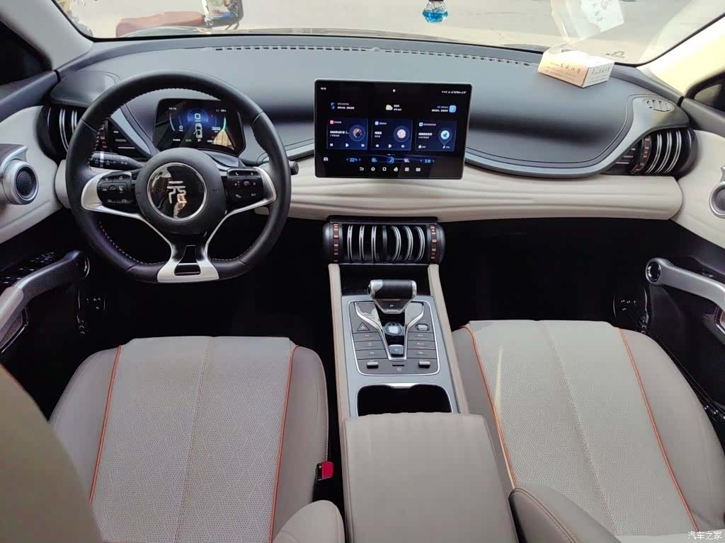 BYD Yuan, 2025 23