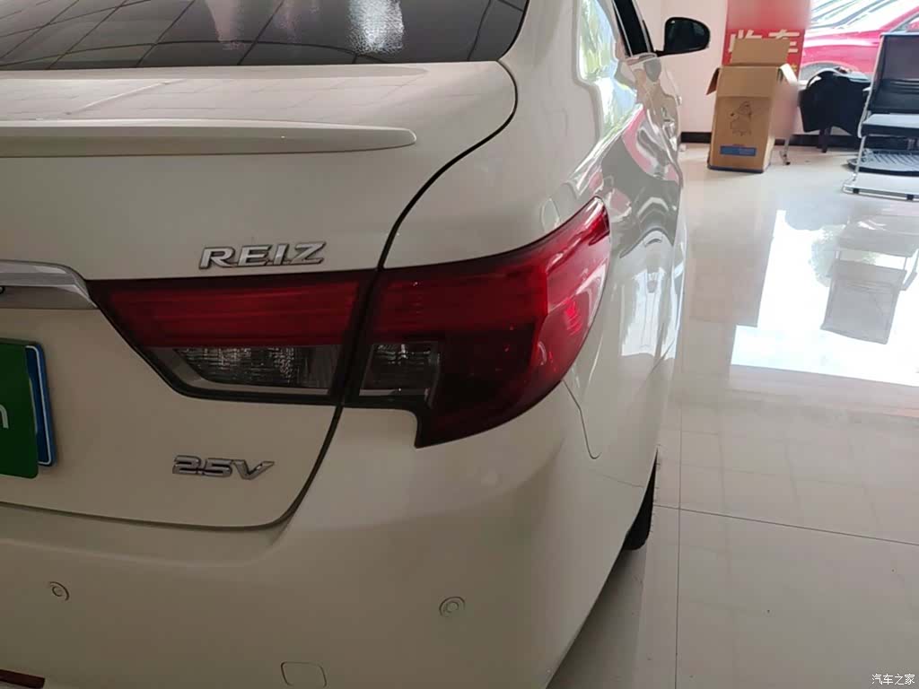 Toyota 2.5V, 2017 8