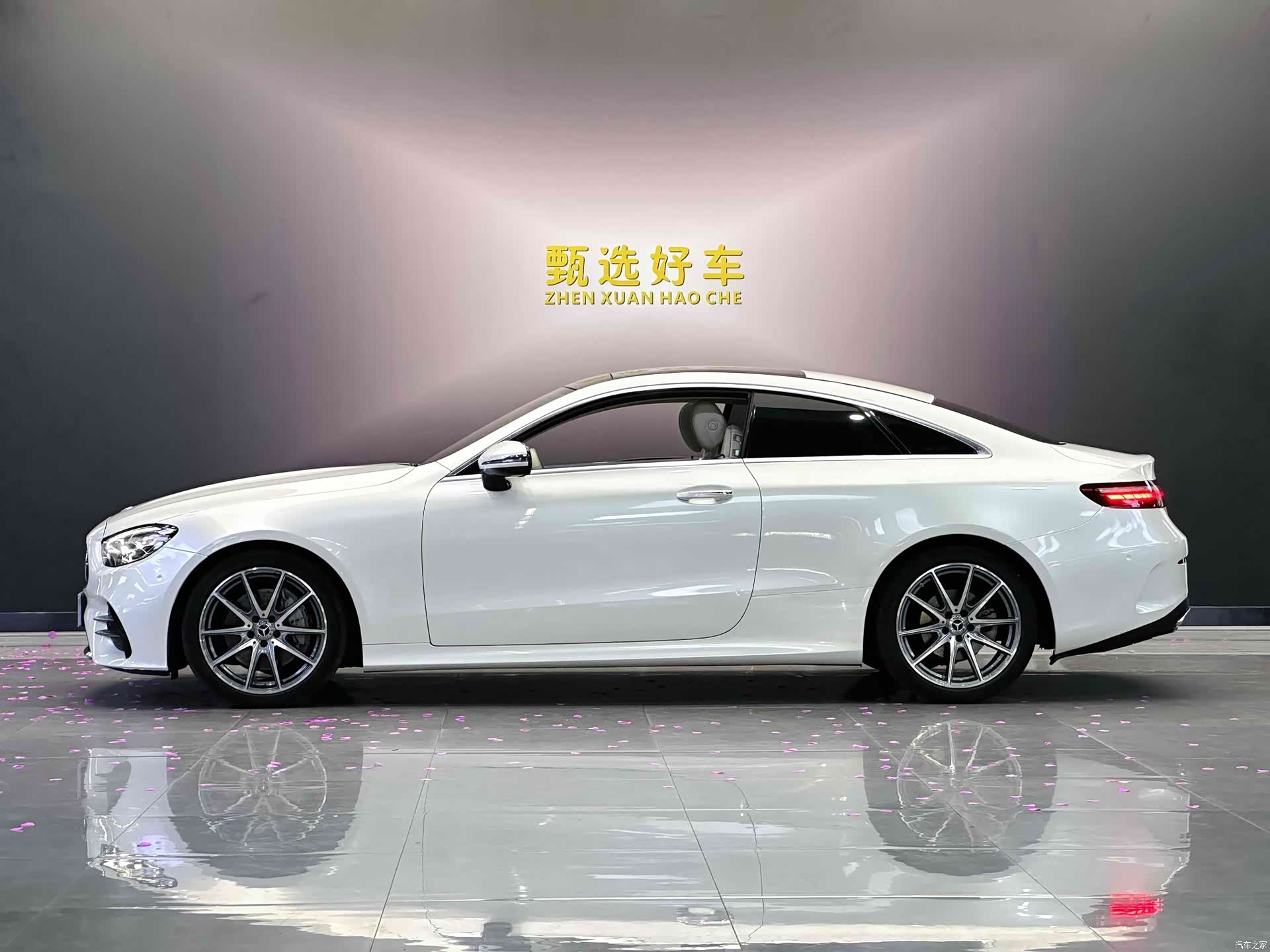 Mercedes-Benz E-Class, 2022 3