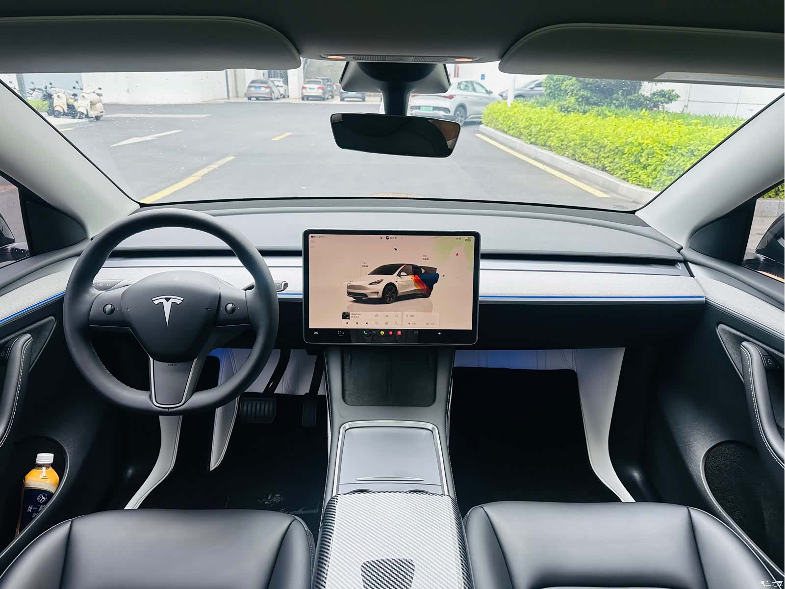 Tesla Model Y, 2024 10