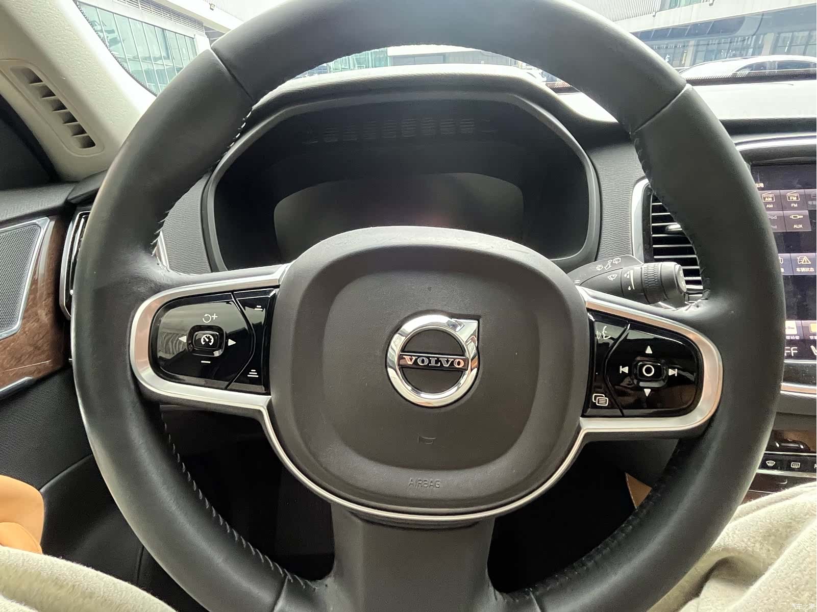 Volvo XC90, 2016 12