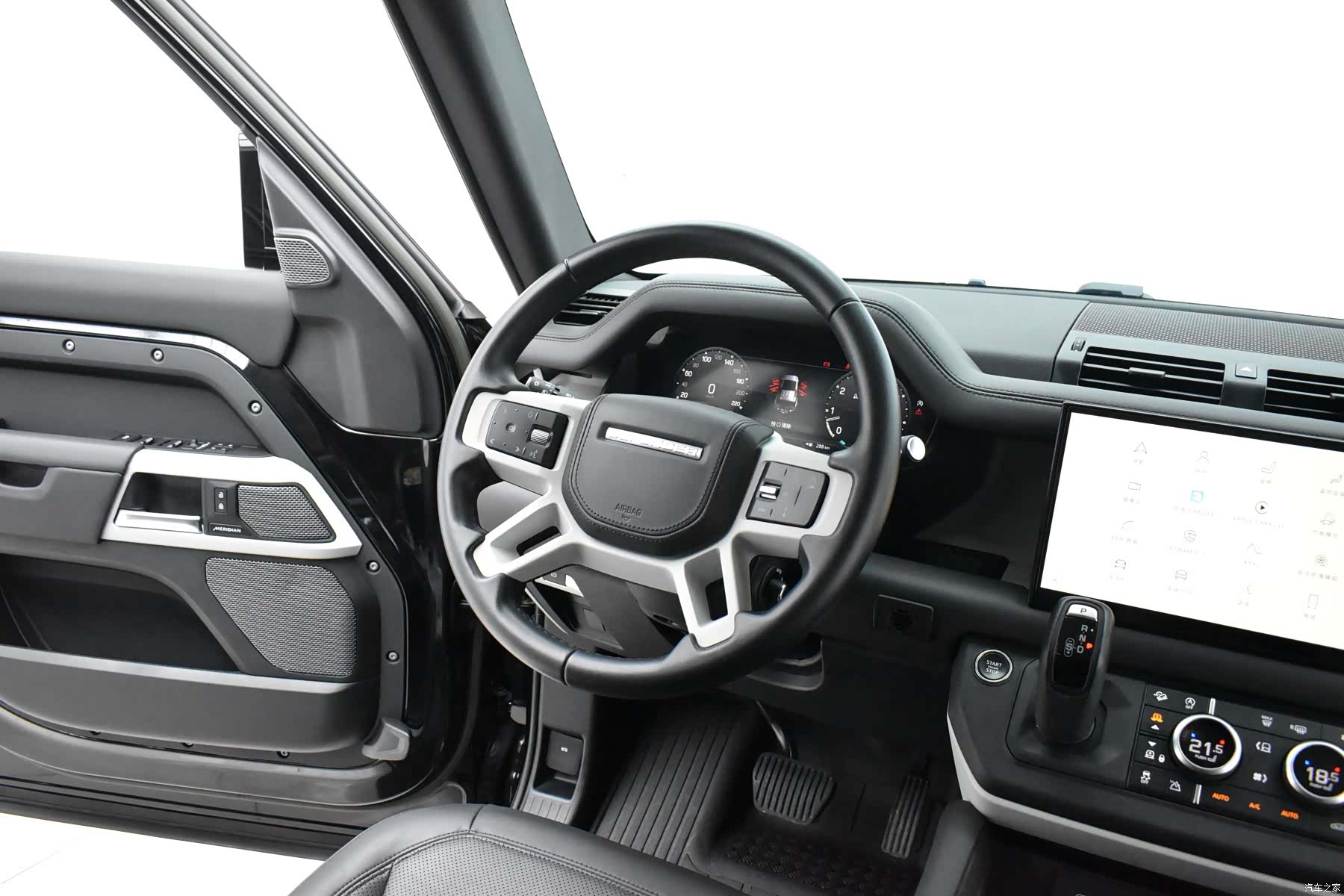 Land Rover Defender, 2023 12