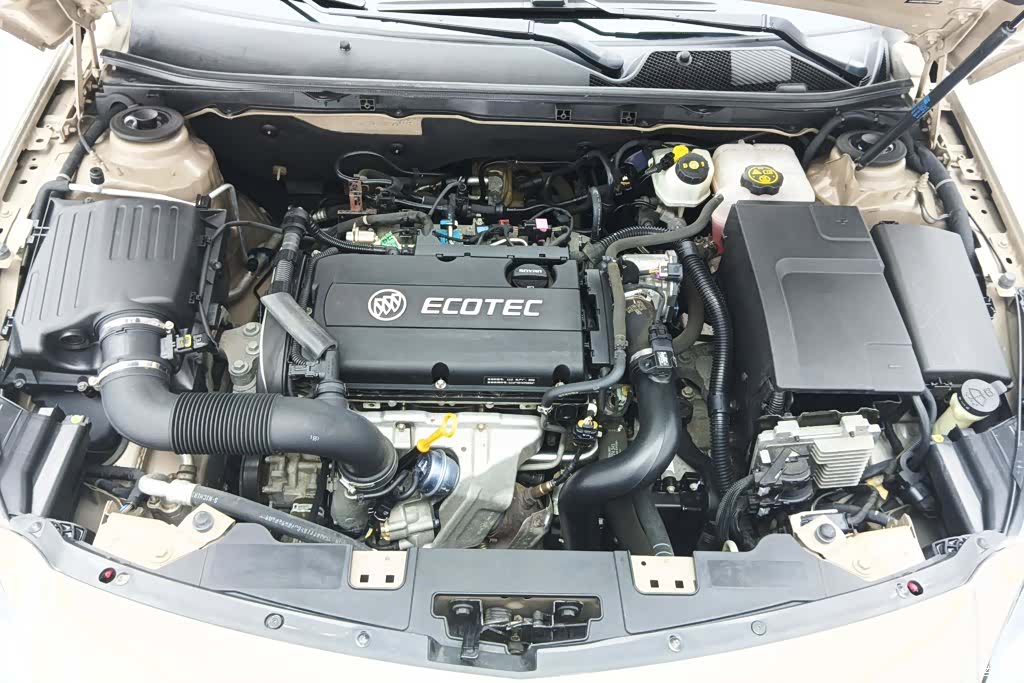 Buick Regal, 2015 10