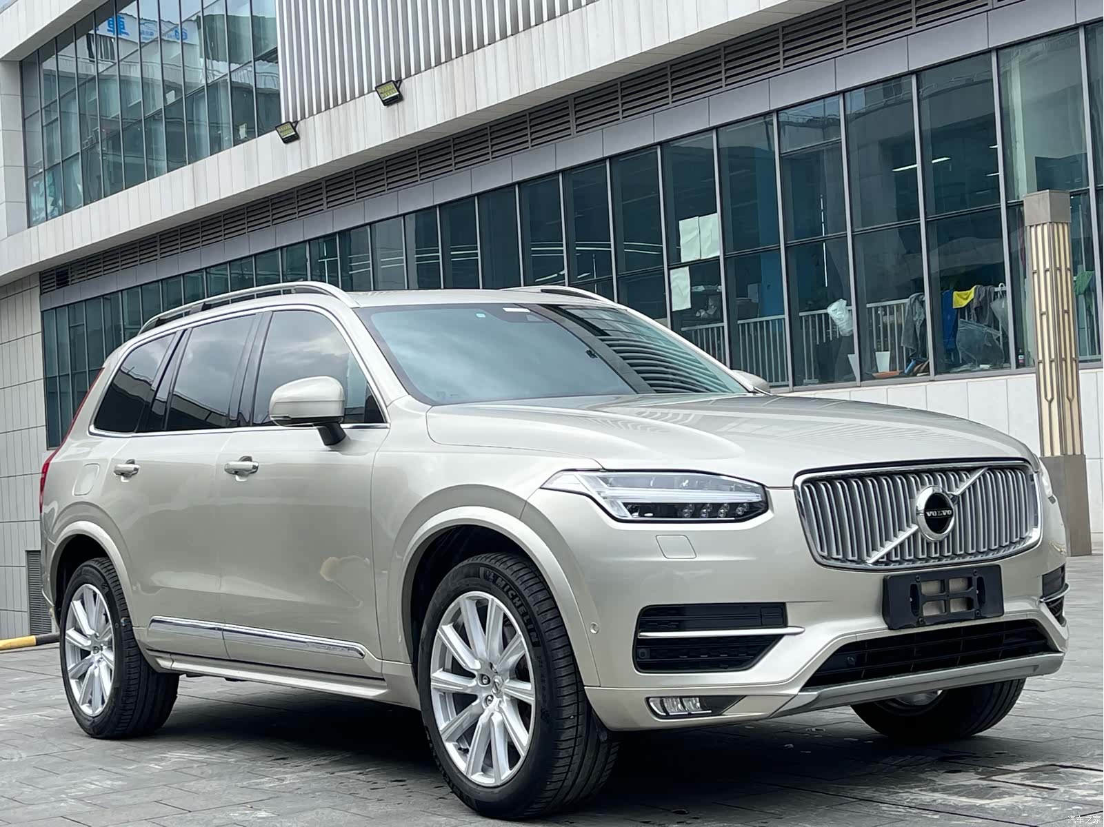 Volvo XC90, 2016 3