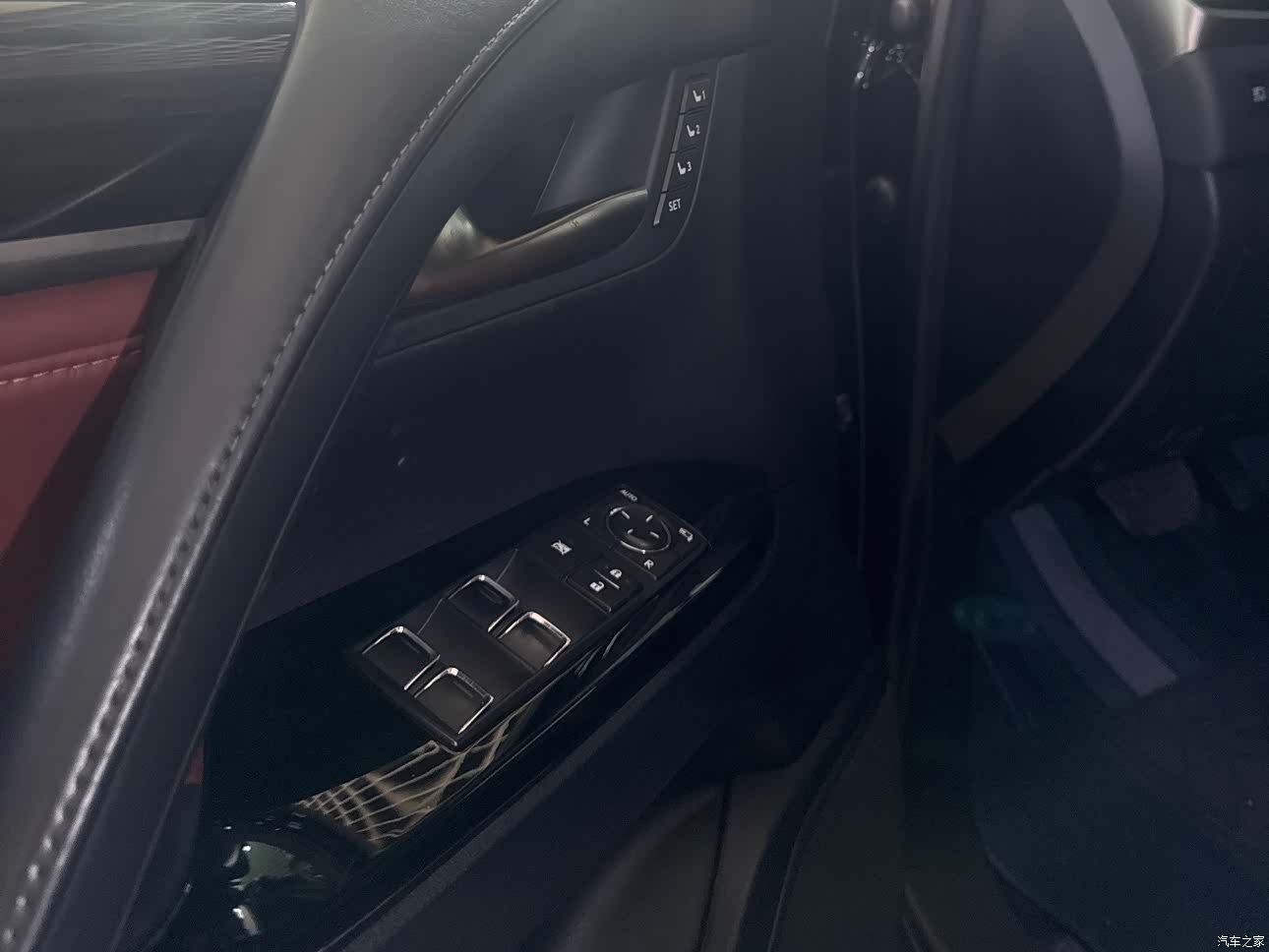 Lexus LX, 2016 11