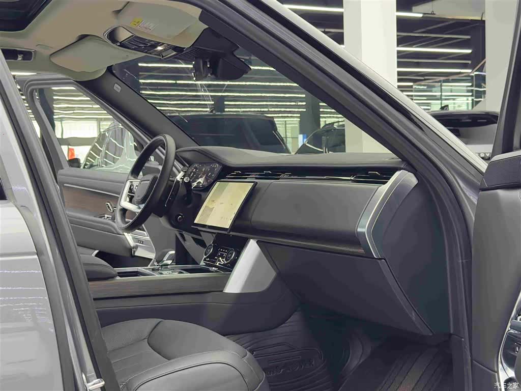 Land Rover Range Rover, 2023 10