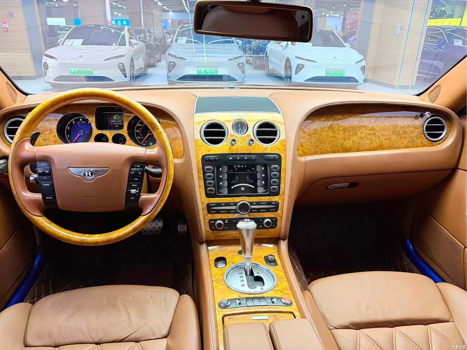 Bentley Flying Spur, 2009 10