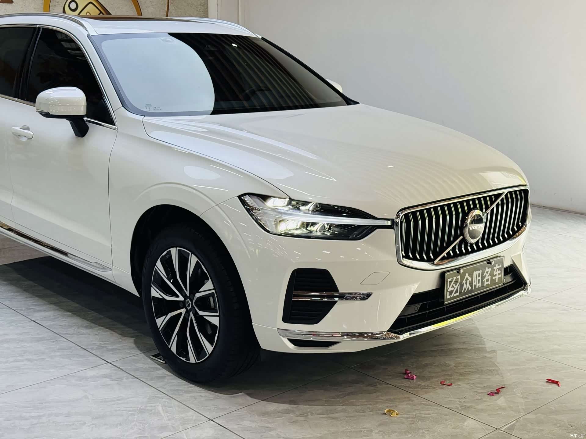 Volvo XC60, 2023 все фото