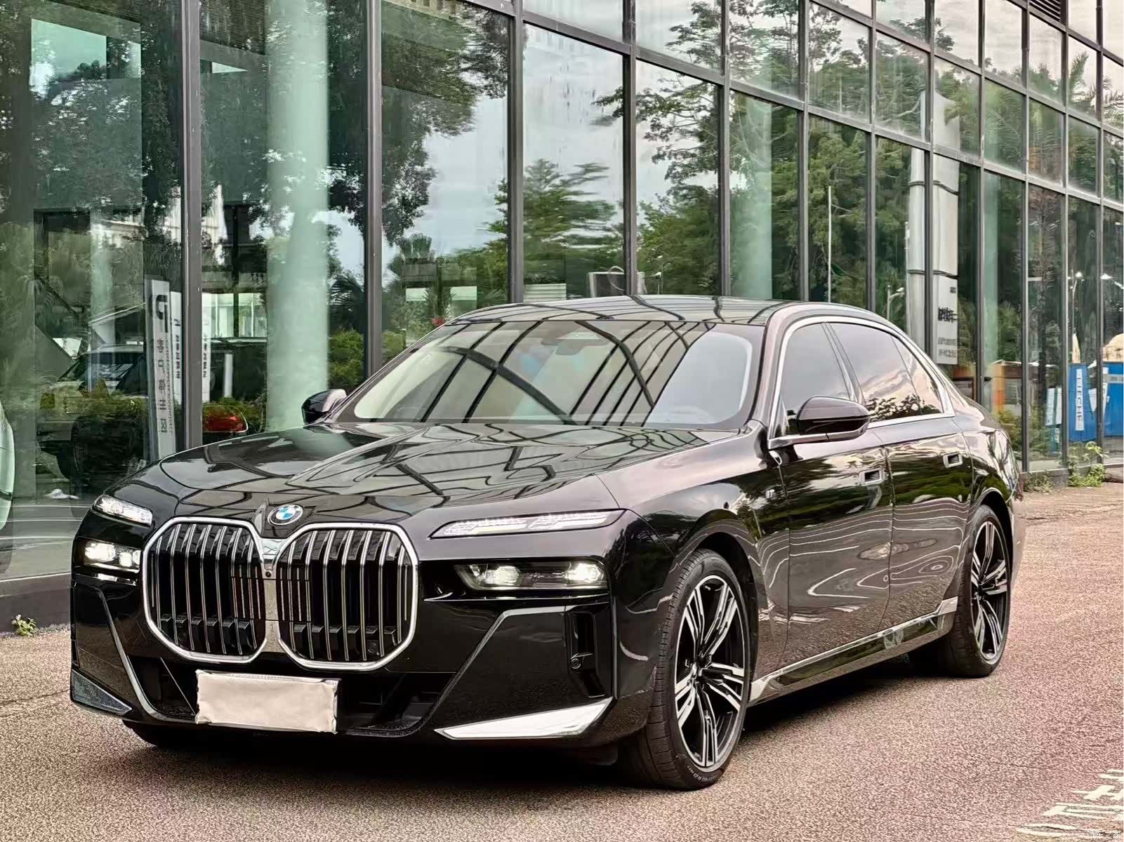 BMW 7 Series, 2023 1