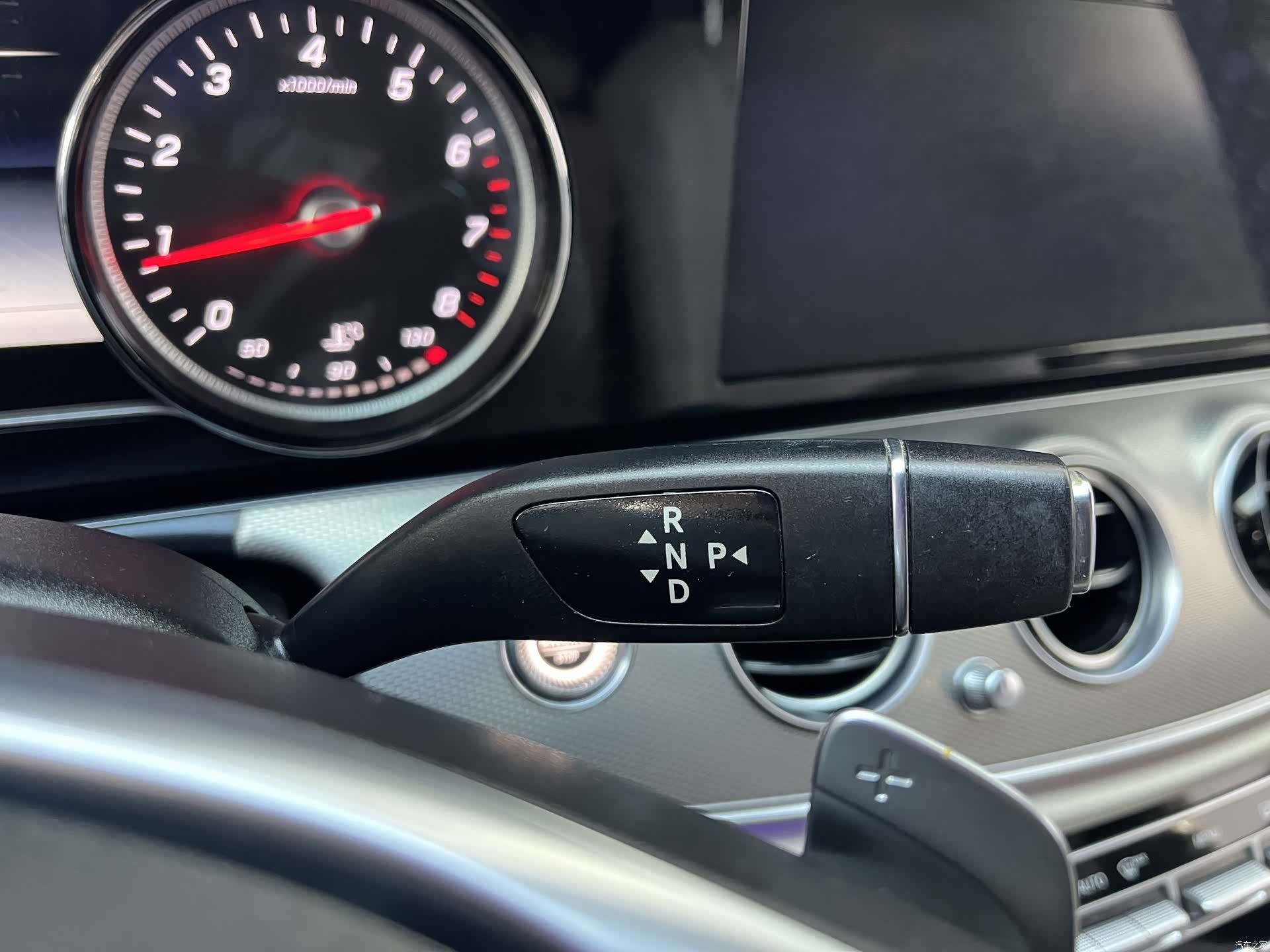 Mercedes-Benz E-Class, 2017 12