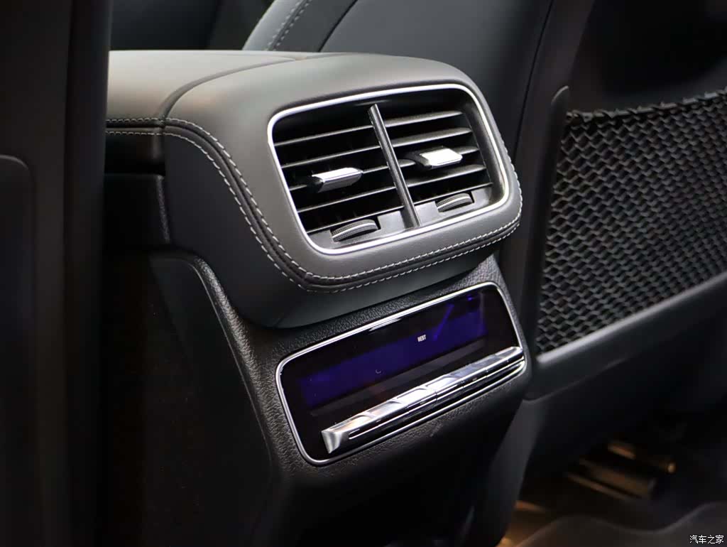 Mercedes-Benz GLE, 2025 21
