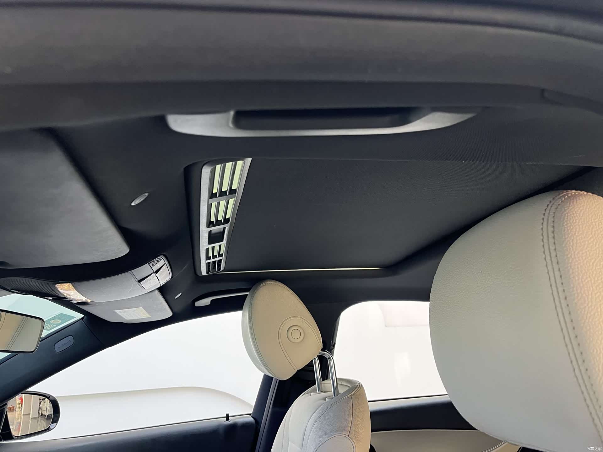 Mercedes-Benz E-Class, 2017 11