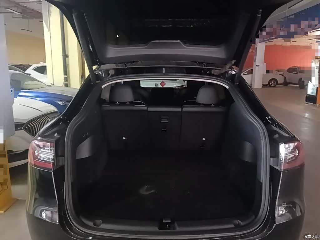 Tesla Model Y, 2021 19