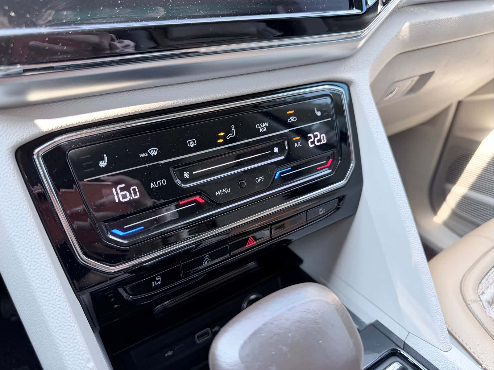 Volkswagen Viloran, 2020 18