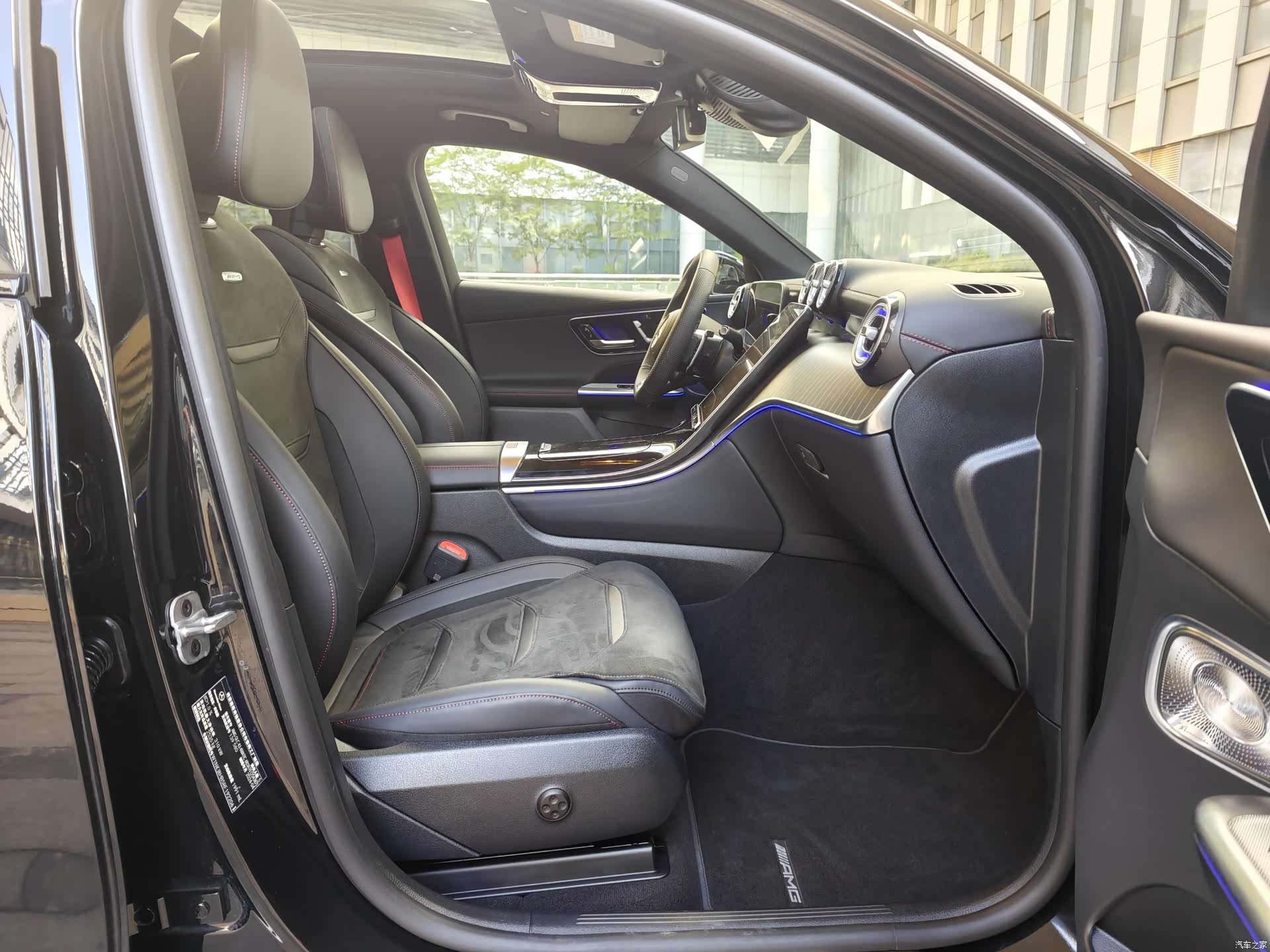 Mercedes-Benz GLC, 2025 25