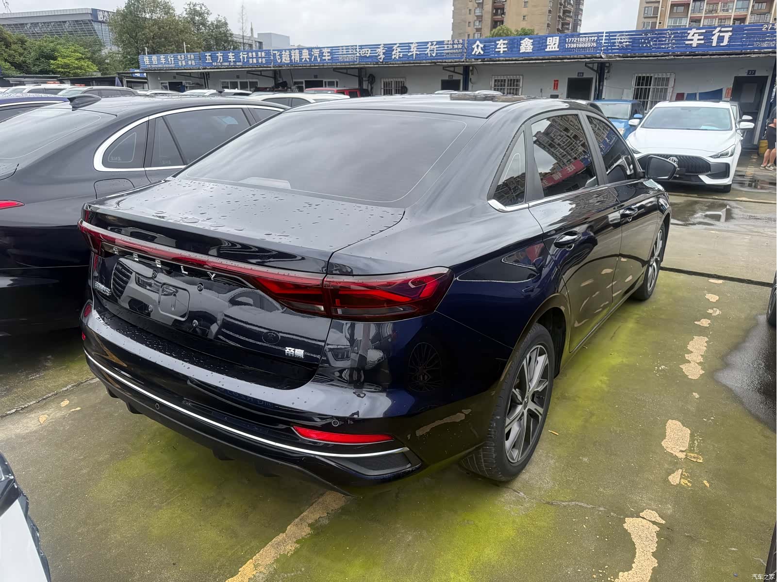 Geely Emgrand, 2022 15