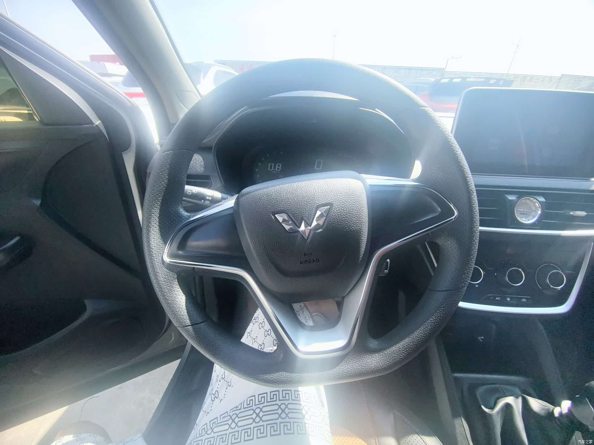 Wuling Hongguang, 2018 12
